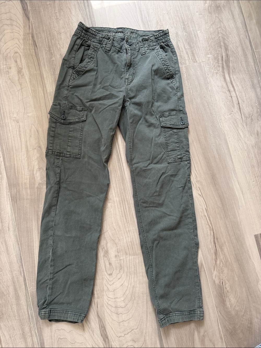 American Eagle Cargo Pants Stretchy